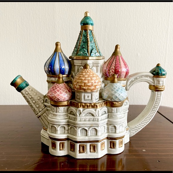 Fitz and Floyd 1994's St. Basil's Cathedral Teapot - Picture 3 of 7
